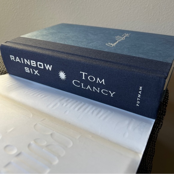 First Edition Hardcover “Rainbow Six” Tom Clancy 1998 First Print - Picture 6 of 11